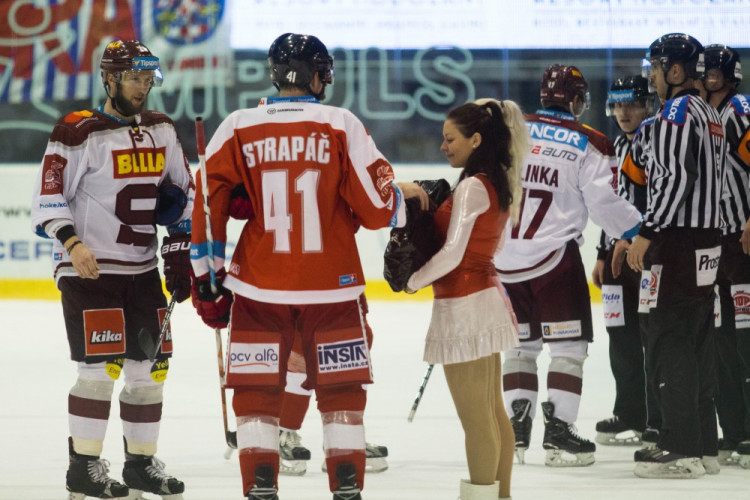 FOTO: Mora v posledním zápasu tohoto roku padla se Spartou, dostala pětigólový nášup