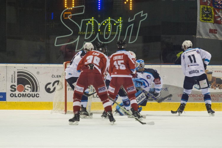 Mora doma podlehla Plzni 2:4, na šití do šaten musel Kuba Galvas a Honza Jaroměřský