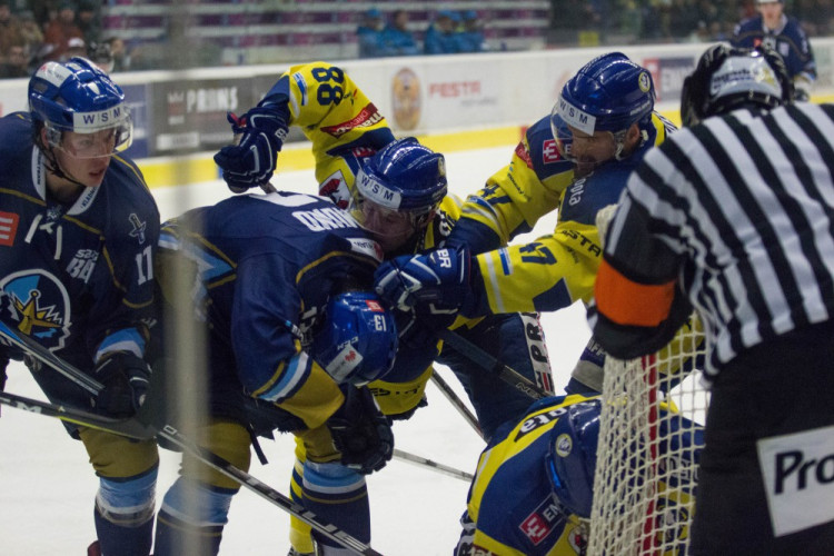 Přerov večer žil na zimáku Jágrem. Zubři navíc porazili Kladno 2:1