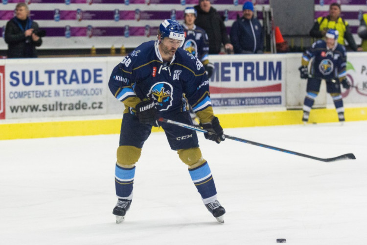 Přerov večer žil na zimáku Jágrem. Zubři navíc porazili Kladno 2:1