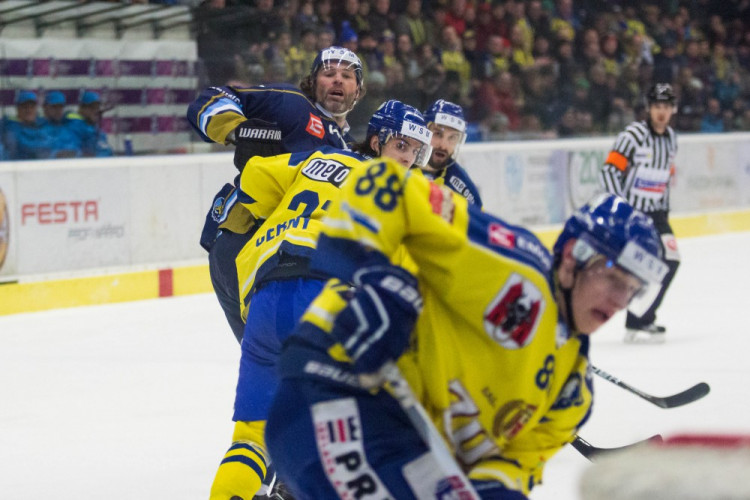 Přerov večer žil na zimáku Jágrem. Zubři navíc porazili Kladno 2:1