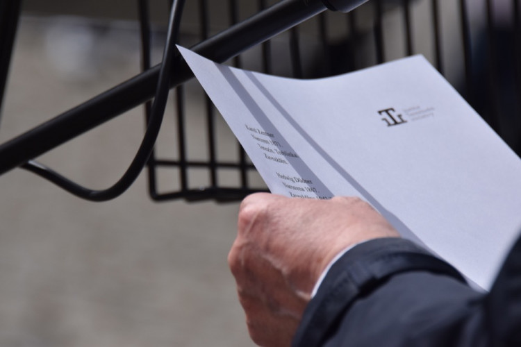 Na Horním náměstí proběhlo veřejné čtení jmen obětí holocaustu