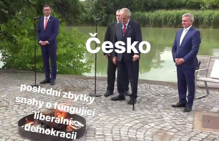 FOTO: Internetové vtípky na prezidentovo veřejné pálení trenýrek