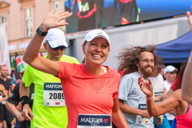 Každý z běžců je vítěz! Podívejte se na fotky ze včerejšího půlmaratonu