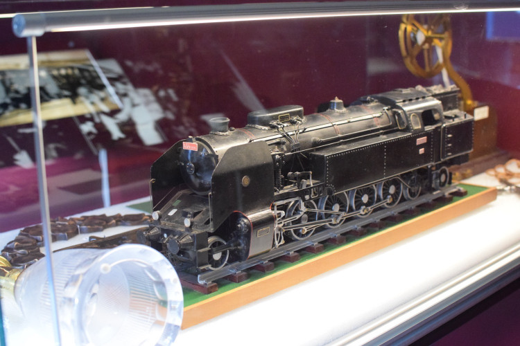 FOTO/VIDEO: Prezidentský vlak je v Olomouci, podívejte se do jeho útrob