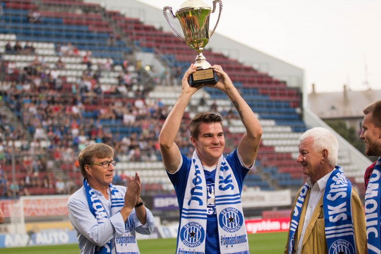 FOTOGALERIE: Slavia nadělila na úvod ligy Sigmě tři góly, z domácích zářil nováček Pilař