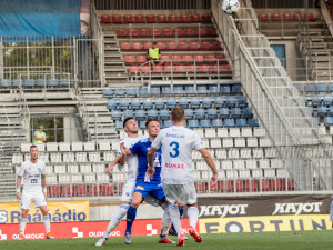 FOTOGALERIE: Sigma padla s Baníkem na hřišti i na tribunách. Tady jsou fotky