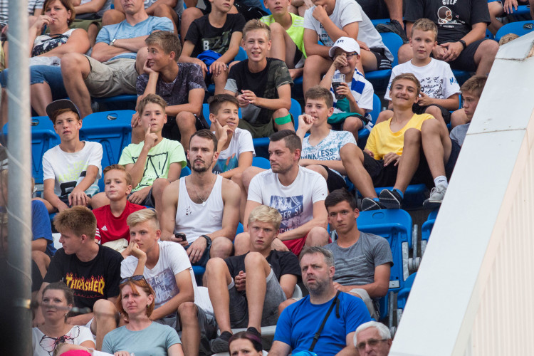 FOTOGALERIE: Sigma padla s Baníkem na hřišti i na tribunách. Tady jsou fotky