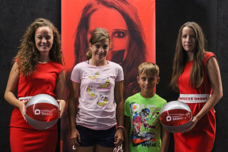 FOTOGALERIE: Vyfotili jste se v Premiere Cinemas s Olomouckou Drbnou? Tady jsou fotky