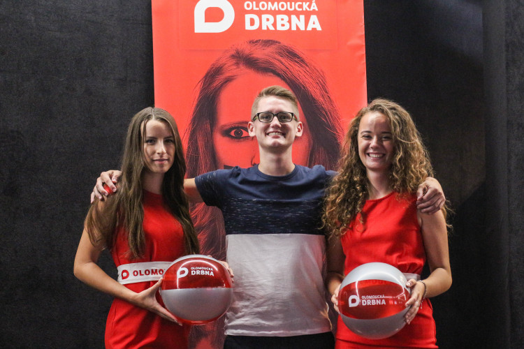 FOTOGALERIE: Vyfotili jste se v Premiere Cinemas s Olomouckou Drbnou? Tady jsou fotky