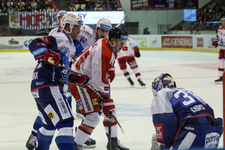 FOTOGALERIE: Mora byla Kometě rovnocenným soupeřem, padla s ní až v nájezdech