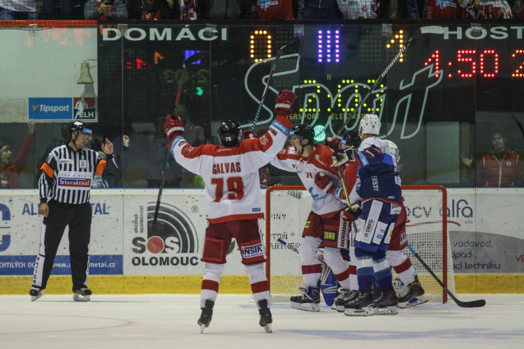 FOTOGALERIE: Mora byla Kometě rovnocenným soupeřem, padla s ní až v nájezdech