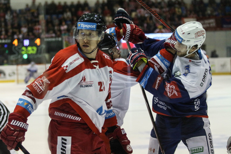 FOTOGALERIE: Mora byla Kometě rovnocenným soupeřem, padla s ní až v nájezdech