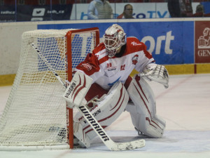 Kohouti vyhráli potřetí za sebou, Pardubice porazili 4:2. Zápas patřil Ondruškovi