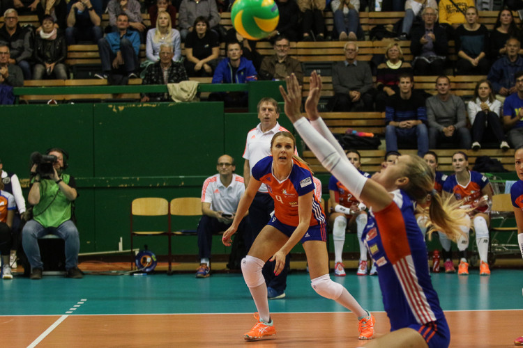 FOTOGALERIE: Dva body. Tolik chybělo olomouckým volejbalistkám k triumfu v Lize mistryň nad Albou Blaj