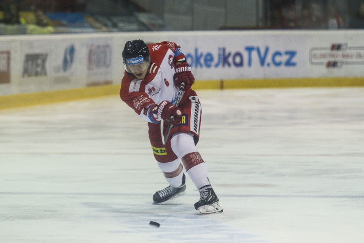 Mora padla na domácím ledě s posledním Chomutovem 2:3
