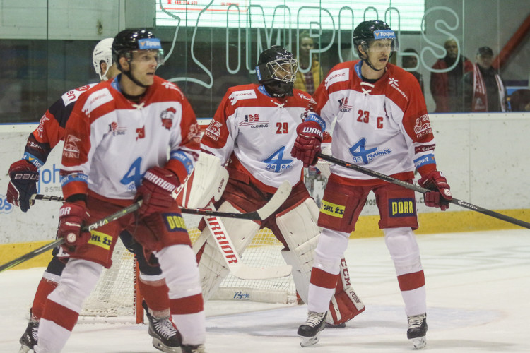 Mora padla na domácím ledě s posledním Chomutovem 2:3