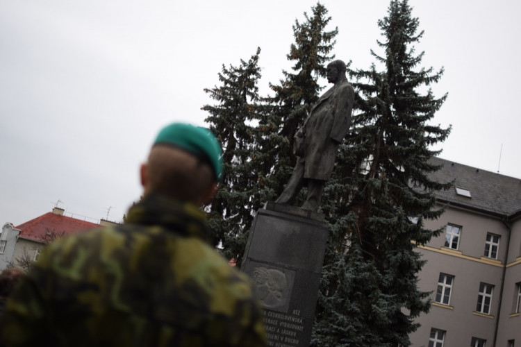 Podívejte se, jak probíhal pietní akt u pomníku T G. Masaryka k 28. říjnu