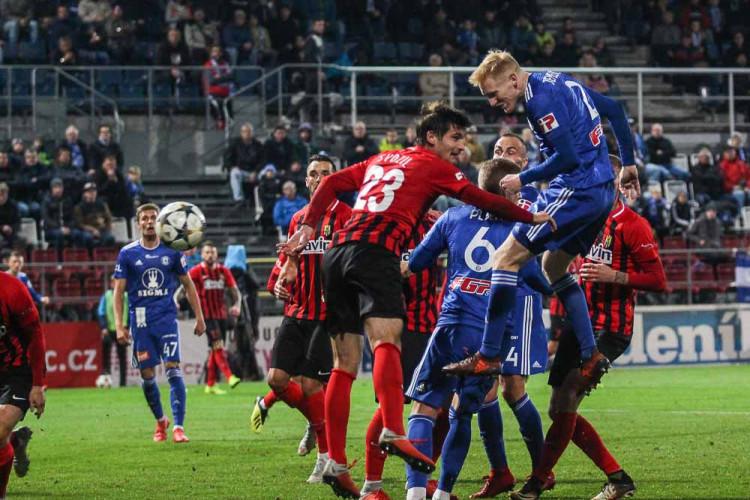 Sigma vydřela s Opavou na domácím hřišti bod, po dvou inkasovaných gólech vyrovnala na 2:2