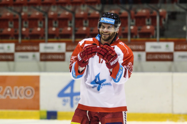FOTOGALERIE: Hokejisté Olomouce porazili s přehledem Litvínov 3:1, zápas se protáhl kvůli opravě plexiskla