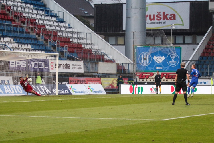 FOTOGALERIE: Sigma dostala doma naloženo od Mladé Boleslavi 0:4, Komličenko dal hattrick
