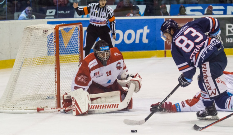 FOTOGALERIE: Mora v posledním zápasu roku prohrála s Vítkovicemi 2:5