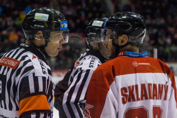 FOTOGALERIE: Mora v posledním zápasu roku prohrála s Vítkovicemi 2:5