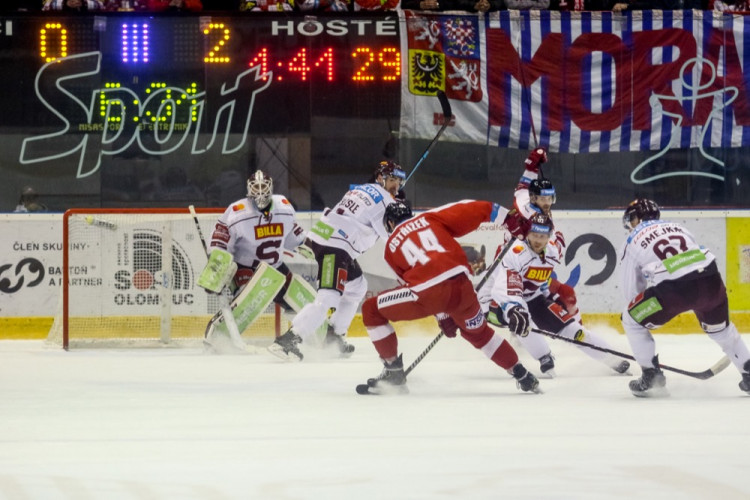 FOTOGALERIE: Mora byla proti Spartě bezzubá, na domácím ledě padla 0:3