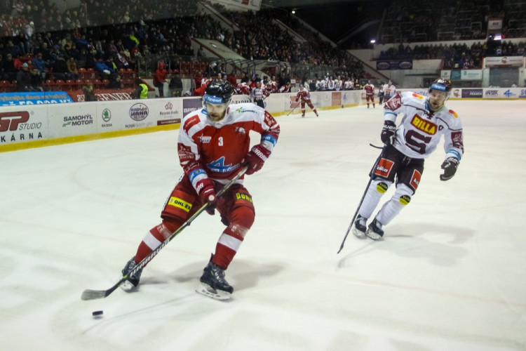 FOTOGALERIE: Mora byla proti Spartě bezzubá, na domácím ledě padla 0:3