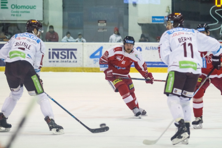 FOTOGALERIE: Mora byla proti Spartě bezzubá, na domácím ledě padla 0:3