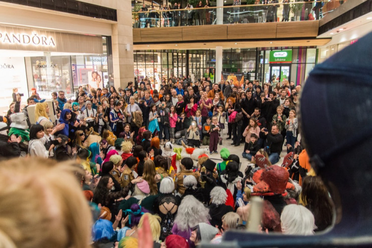 FOTOGALERIE: Šantovku dnes ovládly desítky cosplayerů. Podívejte se na nádherné masky!
