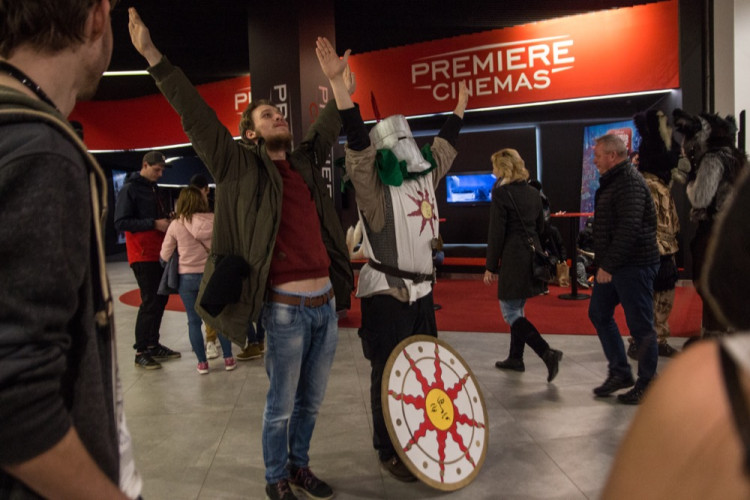 FOTOGALERIE: Šantovku dnes ovládly desítky cosplayerů. Podívejte se na nádherné masky!