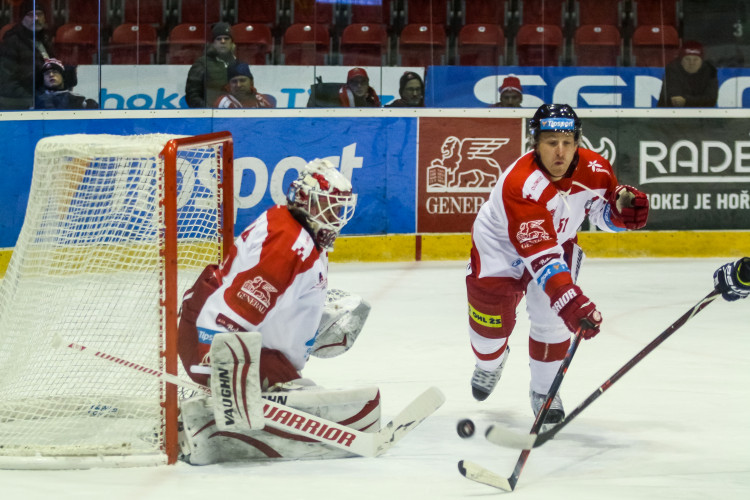 FOTOGALERIE: Výhra, kterou Mora potřebovala jak súl. Doma porazila Chomutov 3:1