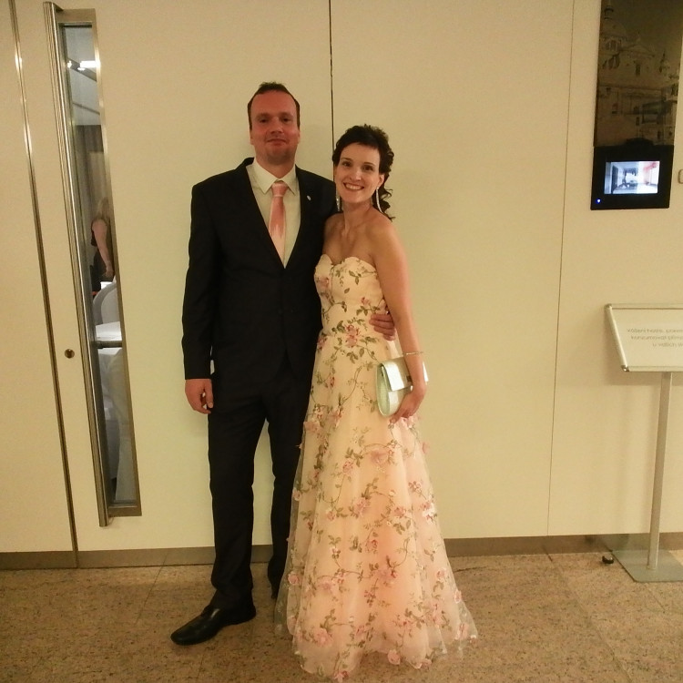 FOTOGALERIE: Dostali jste od Olomoucké Drbny na Olomouckém plese fotku na památku? Tady je webová galerie!