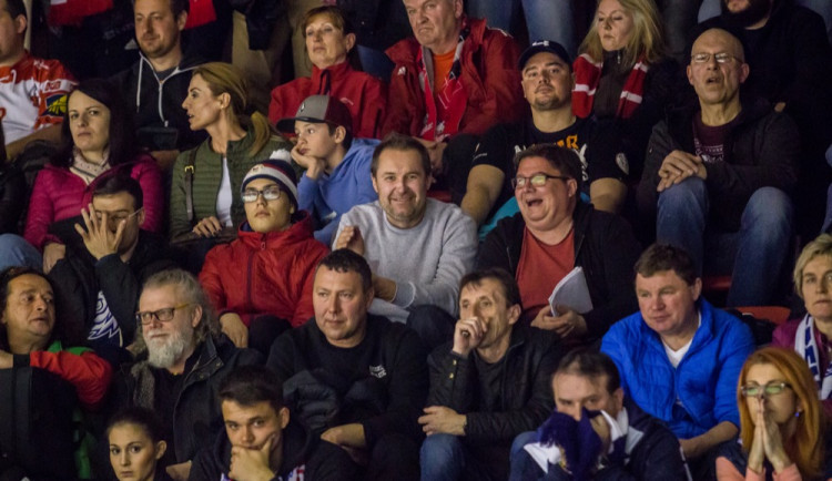 FOTOGALERIE: Indiáni vyhráli v Olomouci druhé utkání 3:2, Kohouti pojedou do Plzně za stavu série 2:2