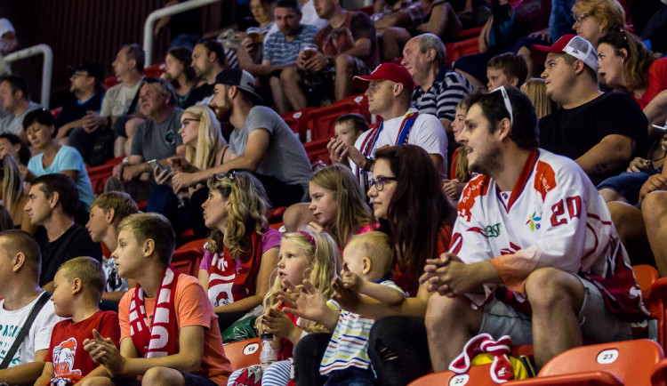 FOTOGALERIE: Olomoučtí hokejisté na úvod přípravy prohráli s kazašským Kokšetau 2:3 po nájezdech