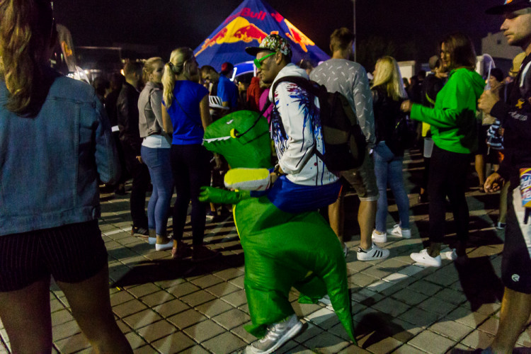 FOTOGALERIE: Létofest letos přilákal davy lidí, neodradily je ani bouřkové mraky a občasný déšť