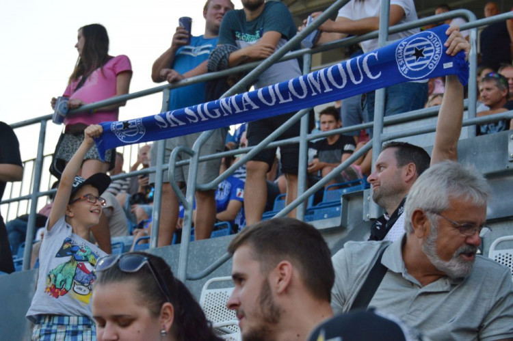 FOTOGALERIE: Olomouc porazila v retrodresech oslabené Teplice 2:0 a slaví třetí ligovou výhru