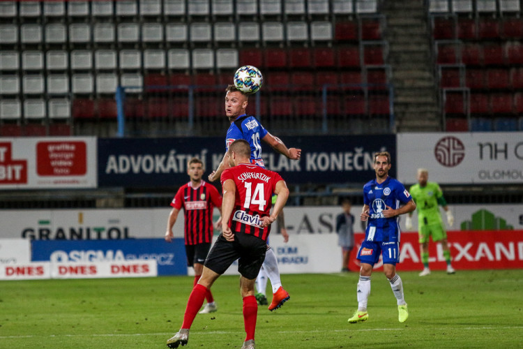 FOTOGALERIE: Sigma si doma poradila s Opavou, góly padaly v druhé půli