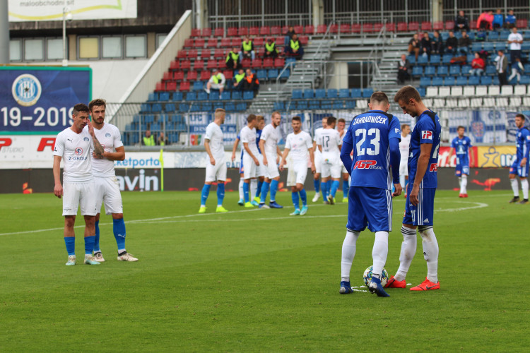 FOTOGALERIE: Sigma nevyužila oslabení Slovácka, které dohrávalo v deseti, remizovala 2:2