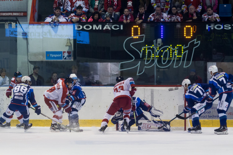 FOTOGALERIE: Mora sice proti Kometě vedla, pak ale třikrát inkasovala