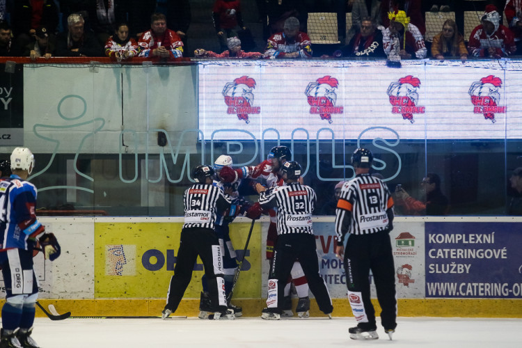 FOTOGALERIE: Mora sice proti Kometě vedla, pak ale třikrát inkasovala