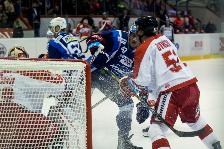 FOTOGALERIE: Mora sice proti Kometě vedla, pak ale třikrát inkasovala
