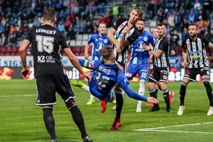 FOTOGALERIE: Sigma doma poprvé prohrála. Hanáky porazili ligoví nováčci z Českých Budějovic