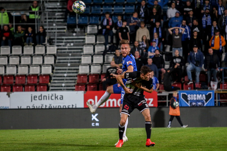 FOTOGALERIE: Sigma doma poprvé prohrála. Hanáky porazili ligoví nováčci z Českých Budějovic