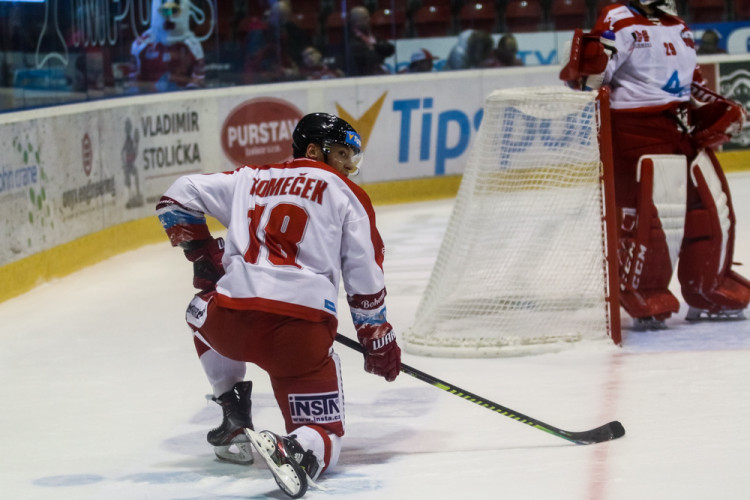 FOTOGALERIE: Kohouti opět prohráli. S Vítkovicemi vedli, nakonec padli v prodloužení