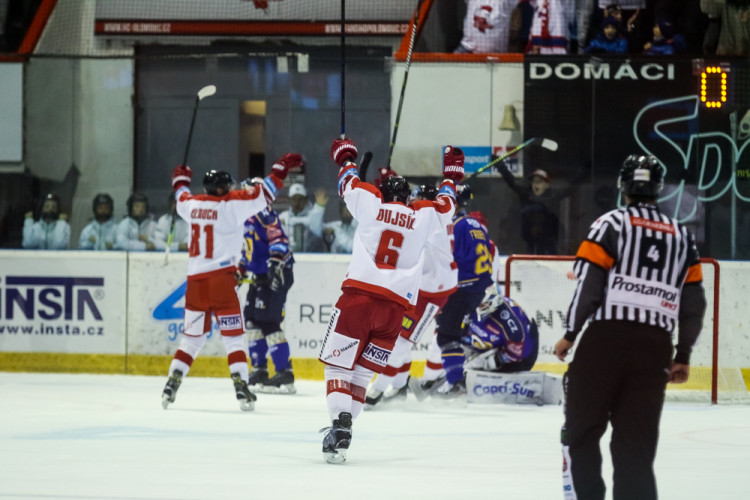 FOTOGALERIE: Devátá prohra z deseti zápasů. Olomouc doma padla s předposledním Zlínem