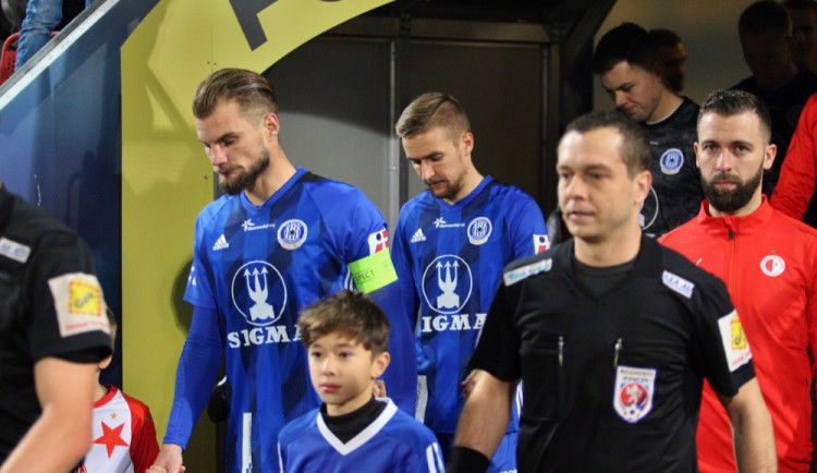 FOTOGALERIE: Sigma remizovala doma se Slavií 0:0, ta ztratila body poprvé po osmi zápasech