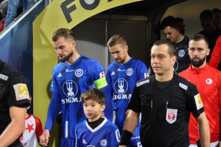 FOTOGALERIE: Sigma remizovala doma se Slavií 0:0, ta ztratila body poprvé po osmi zápasech