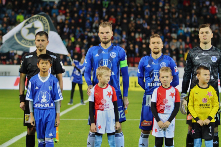 FOTOGALERIE: Sigma remizovala doma se Slavií 0:0, ta ztratila body poprvé po osmi zápasech